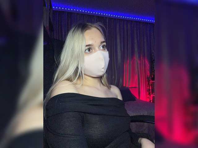 KiraBlin live cam on BongaCams