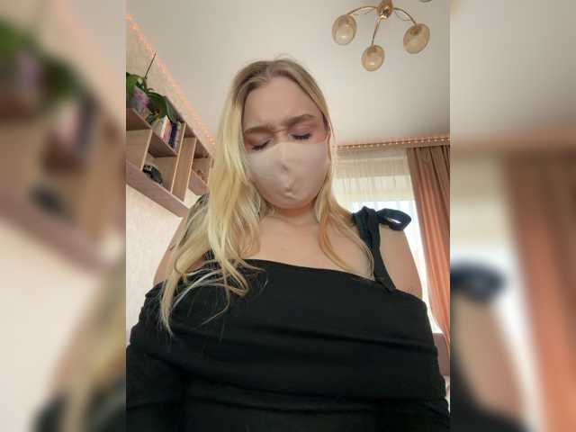 KiraBlin live cam on BongaCams