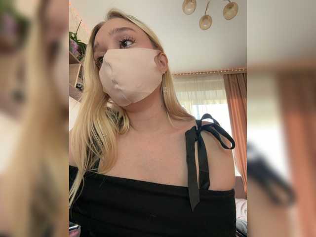 KiraBlin live cam on BongaCams