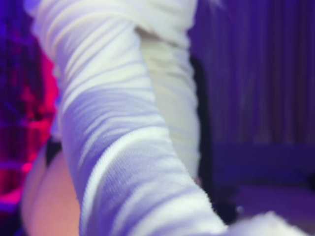 KiraBlin live webcam show