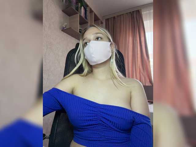 KiraBlin live cam on BongaCams