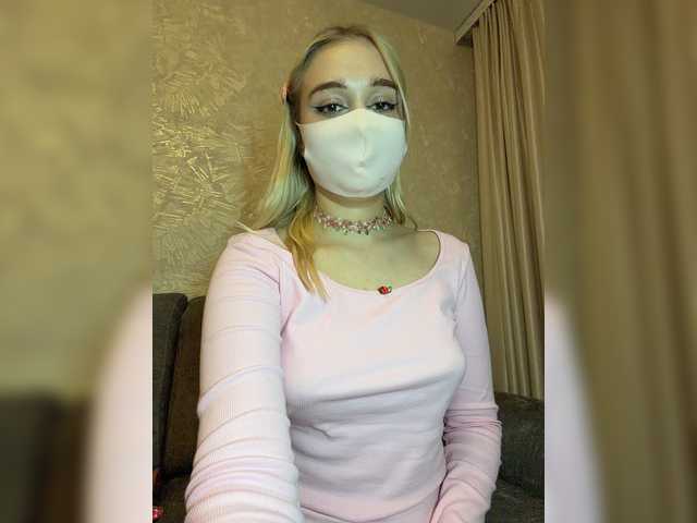 KiraBlin live cam on BongaCams