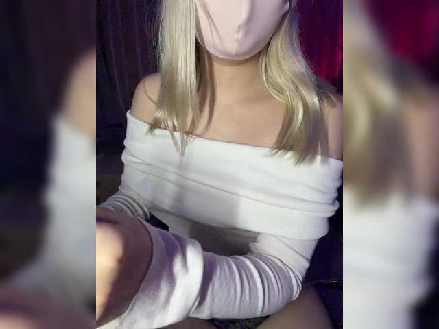 KiraBlin live cam on BongaCams