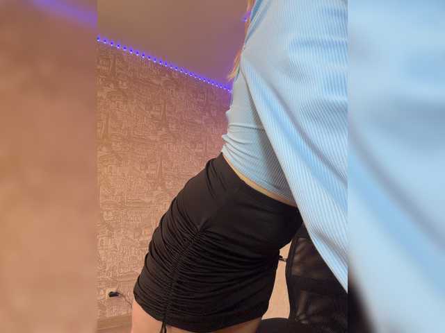 KiraBlin live cam on BongaCams
