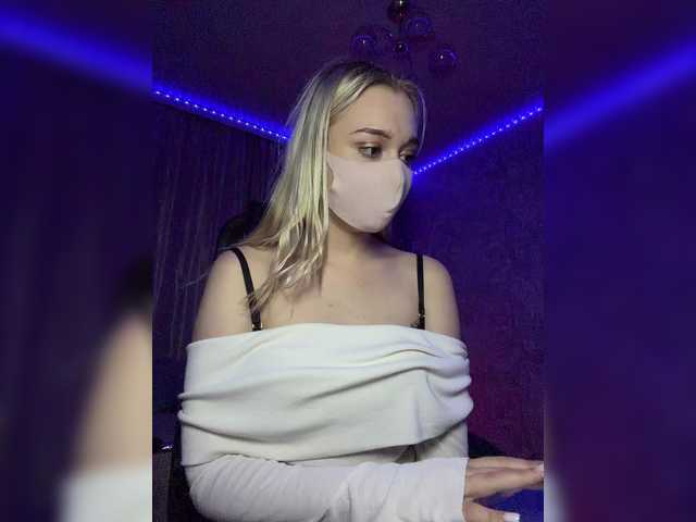KiraBlin live cam on BongaCams