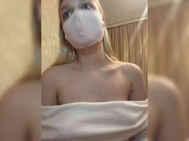 KiraBlin webcam