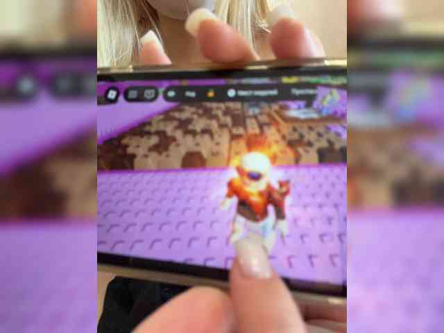 KiraBlin webcam