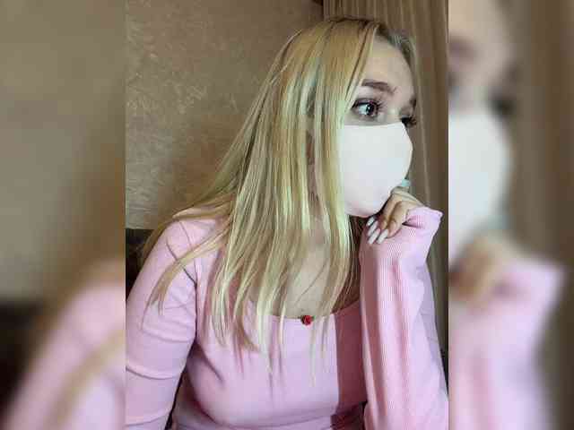 KiraBlin webcam