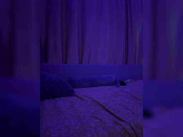 KiraBlin webcam