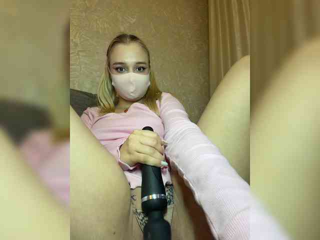 KiraBlin webcam