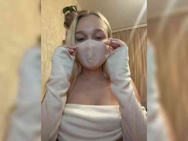 KiraBlin webcam