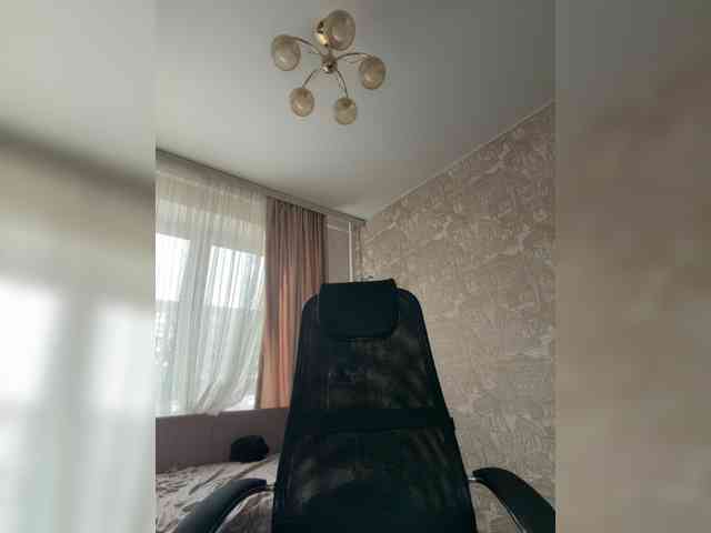 KiraBlin webcam