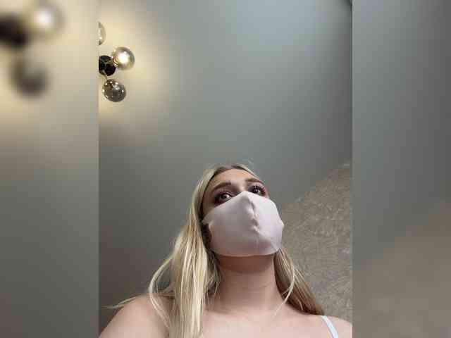 KiraBlin webcam