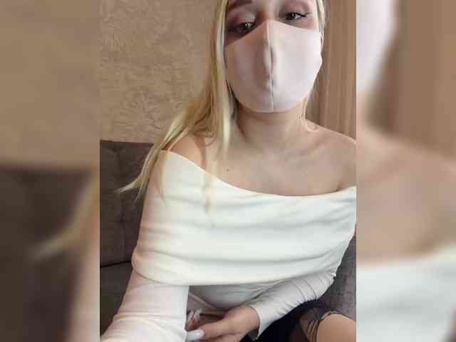 KiraBlin webcam