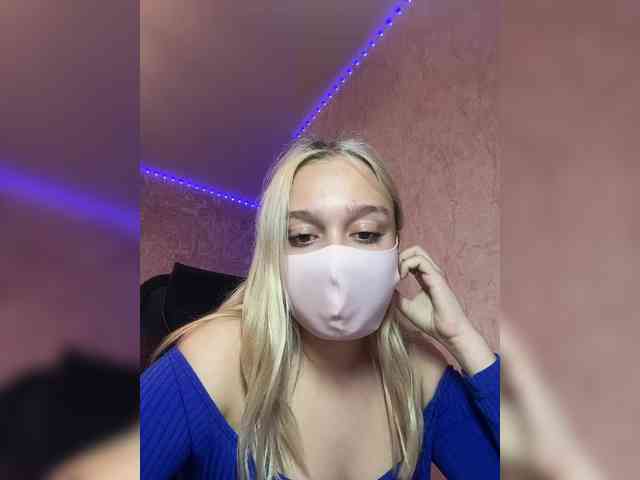 KiraBlin webcam