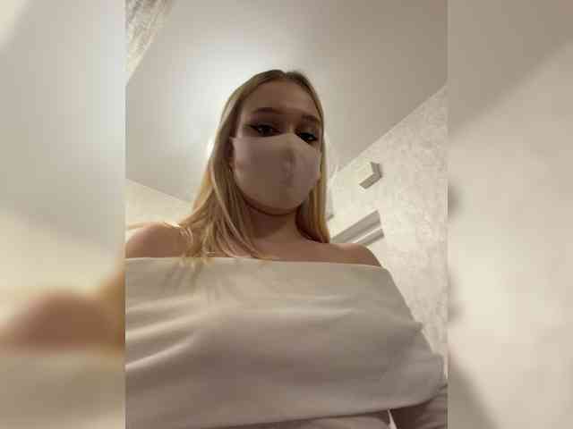KiraBlin Sex Cam Show