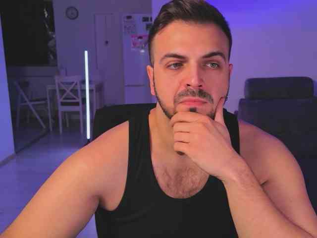 Jacethorne's cam show statistics and live stream