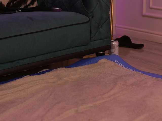 ScarletSnow Live Cam and Statistics on UnifiedCams