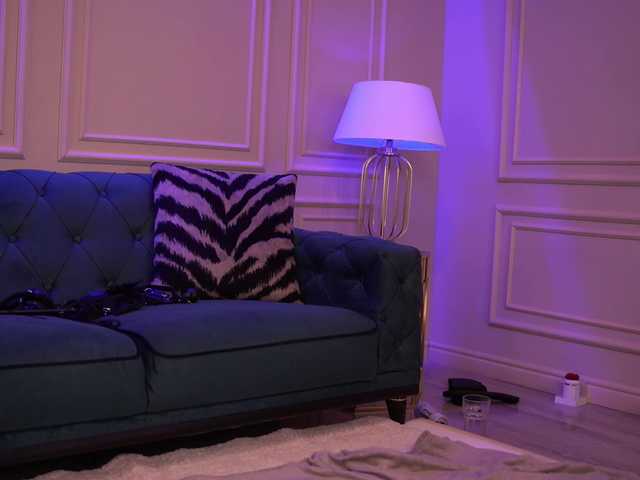 ScarletSnow's BongaCams show and profile