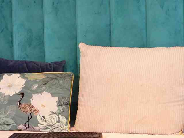 AnyaHappiness webcam