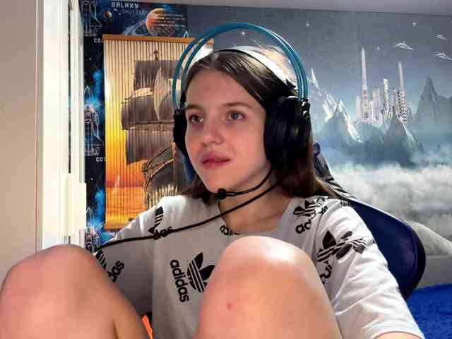 YasukoTurrill webcam