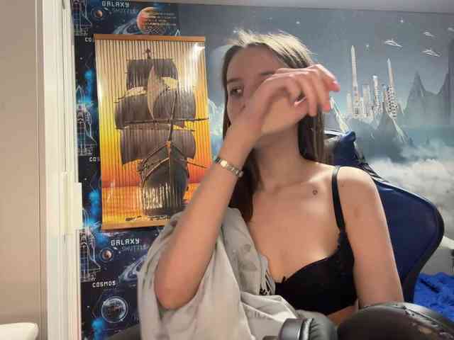 YasukoTurrill webcam