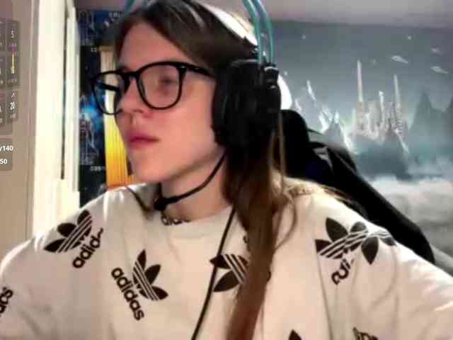 YasukoTurrill webcam
