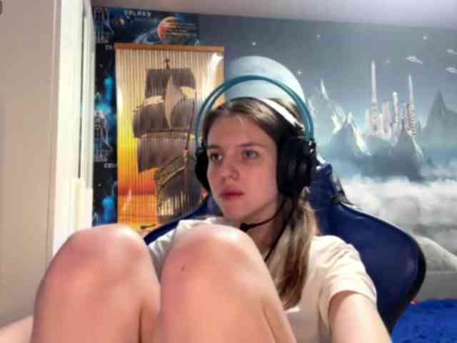 YasukoTurrill webcam