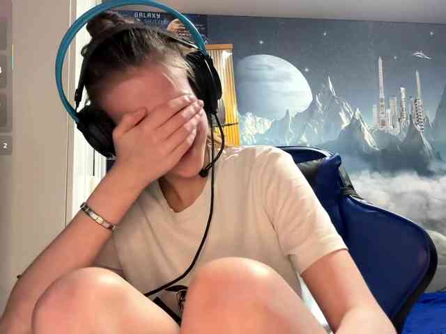 YasukoTurrill webcam