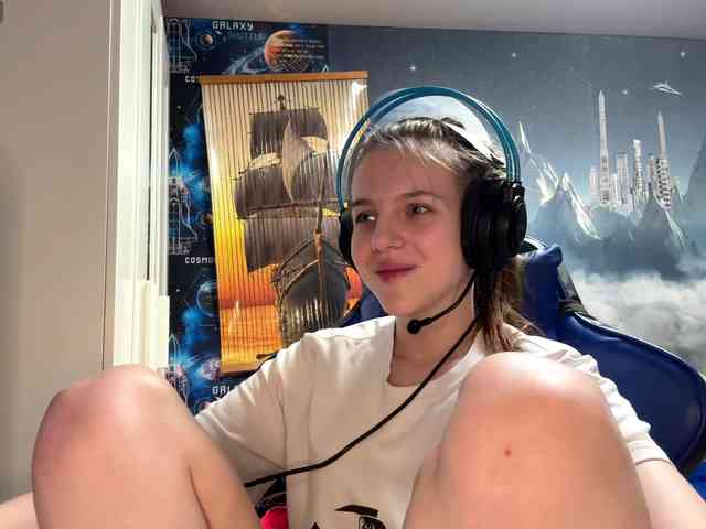 YasukoTurrill webcam