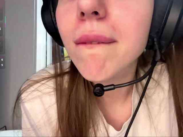 YasukoTurrill webcam