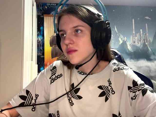 YasukoTurrill webcam