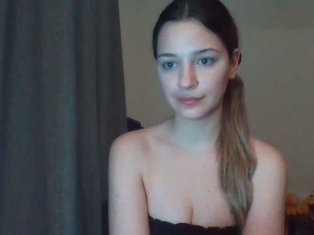EvelineTop live cam on BongaCams