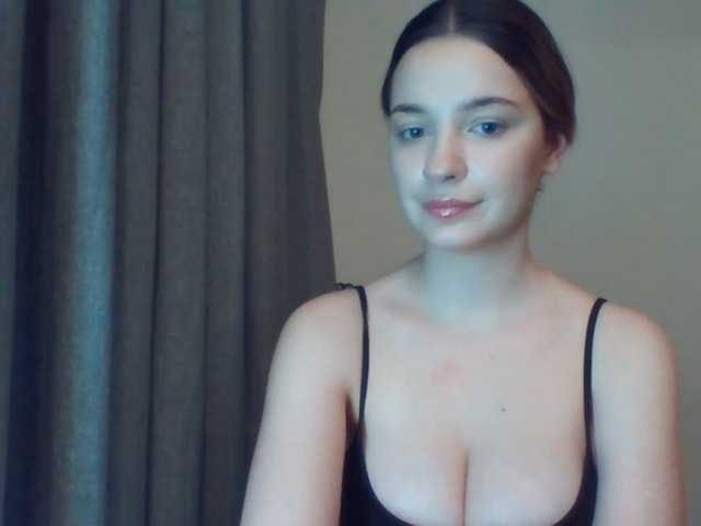EvelineTop's BongaCams show and profile