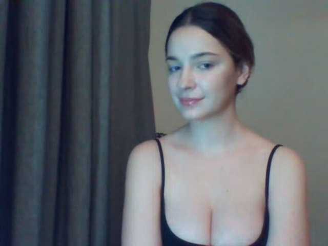 EvelineTop's BongaCams show and profile