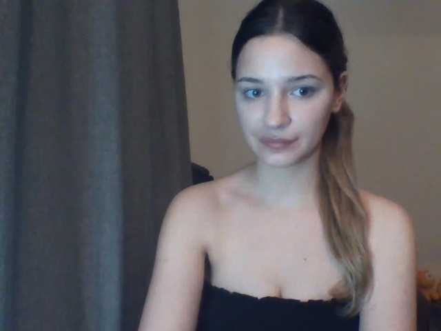 EvelineTop live cam on BongaCams