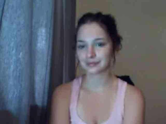 Model: EvelineTop