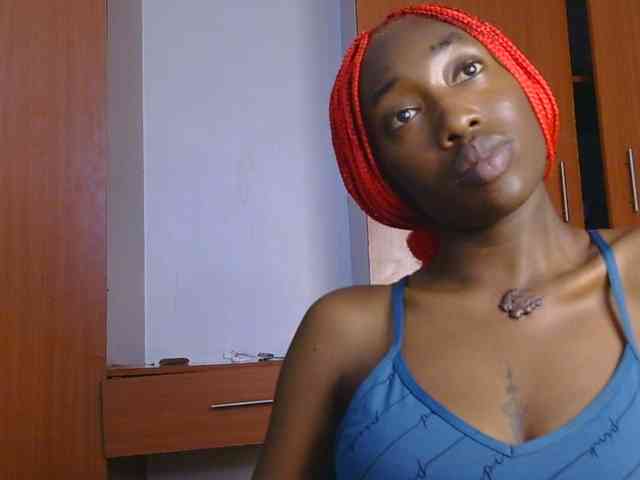 LeylieCandy webcam