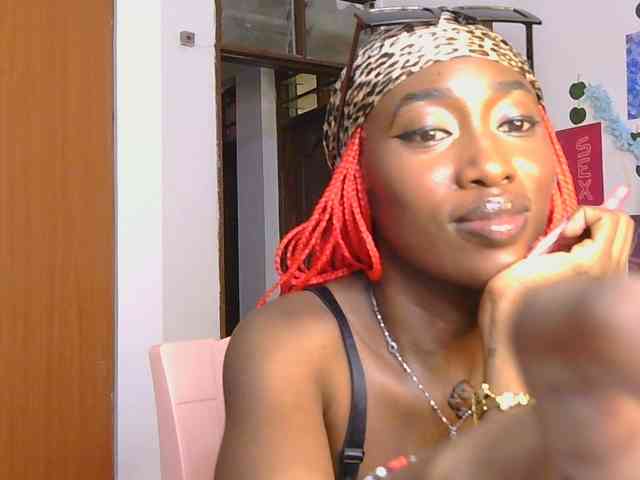 LeylieCandy webcam