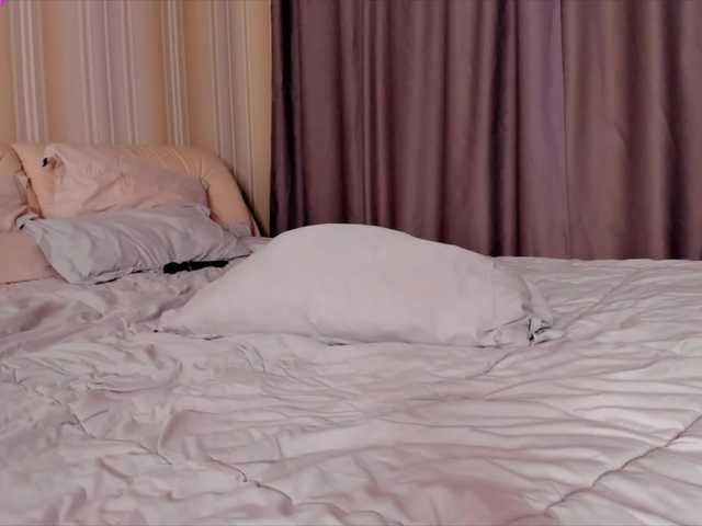 LilithVermillion live cam