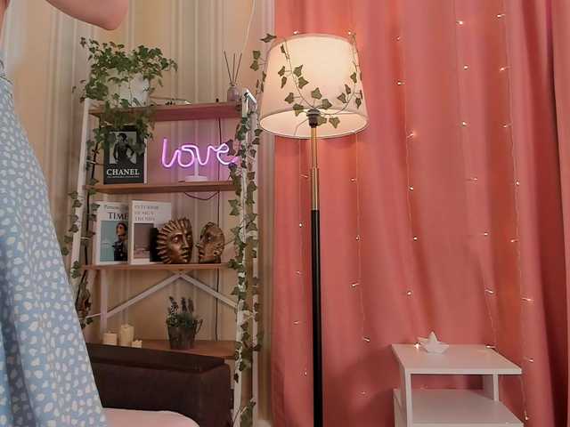 LilithVermillion's BongaCams show and profile