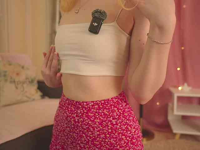 LilithVermillion webcam