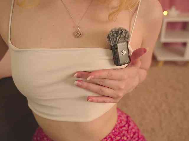 LilithVermillion webcam