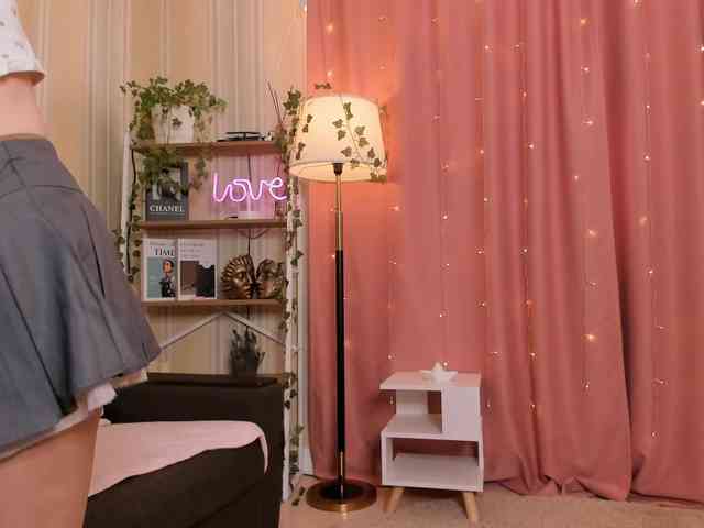 LilithVermillion webcam