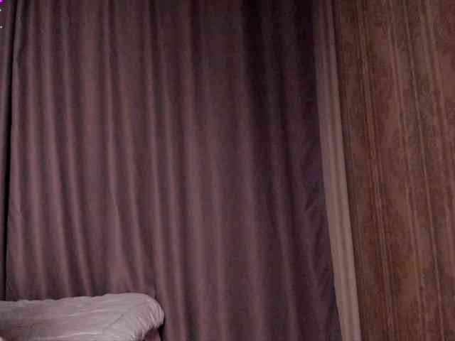 LilithVermillion webcam