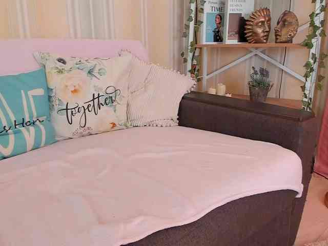 LilithVermillion webcam