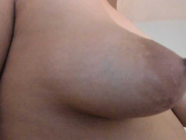 Ariel-wish live cam on BongaCams