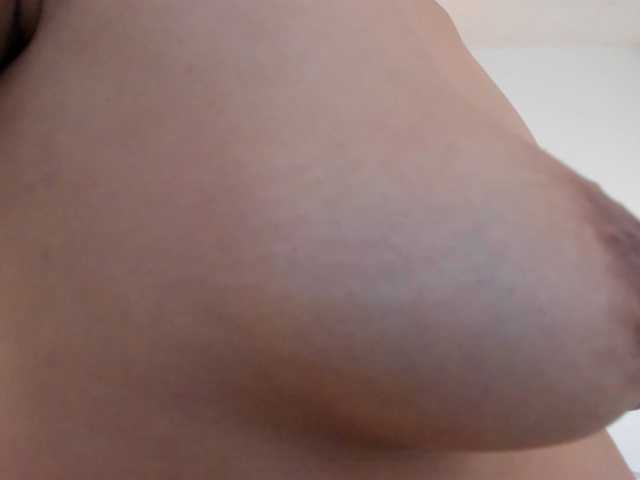 Ariel-wish live cam on BongaCams
