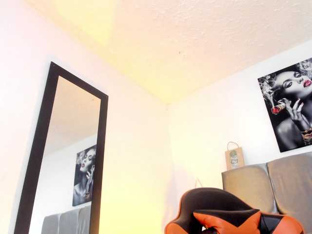Ariel-wish live cam on BongaCams