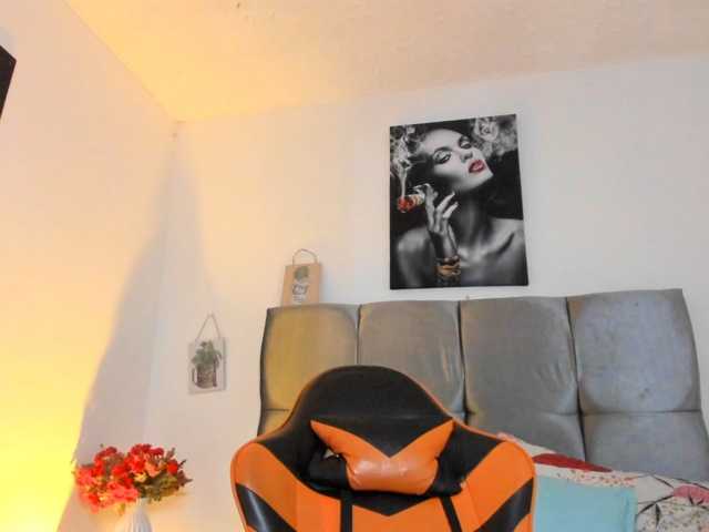 Ariel-wish live cam on BongaCams